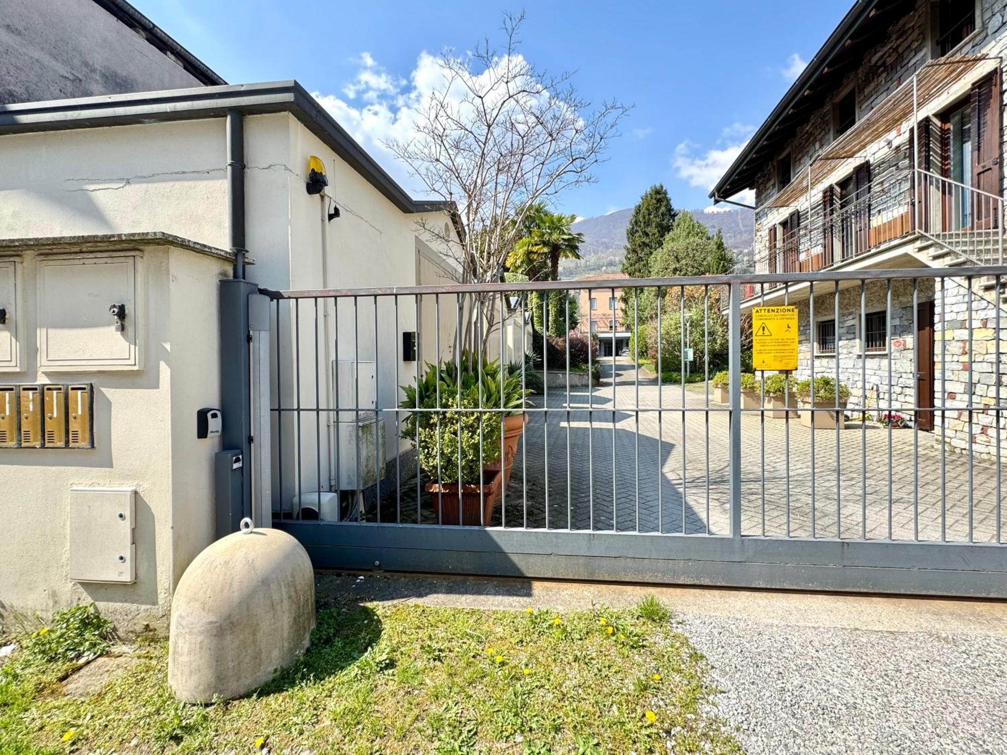 Iris 1 Lago Di Como Dongo Exterior foto